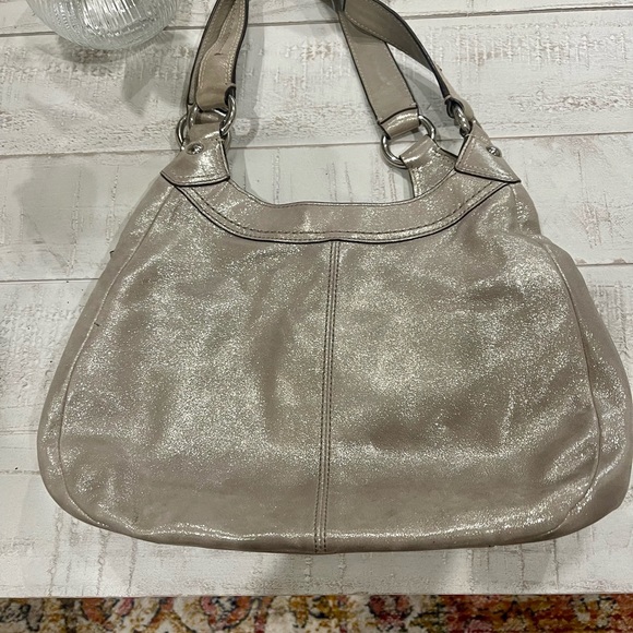 Coach soho leather purse in excellent condition! - Picture 4 of 5
